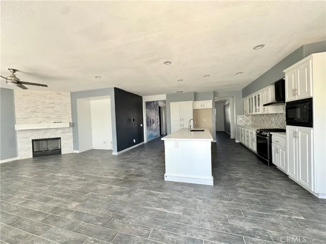 10983 Bay Shore Street, Victorville, California 92392