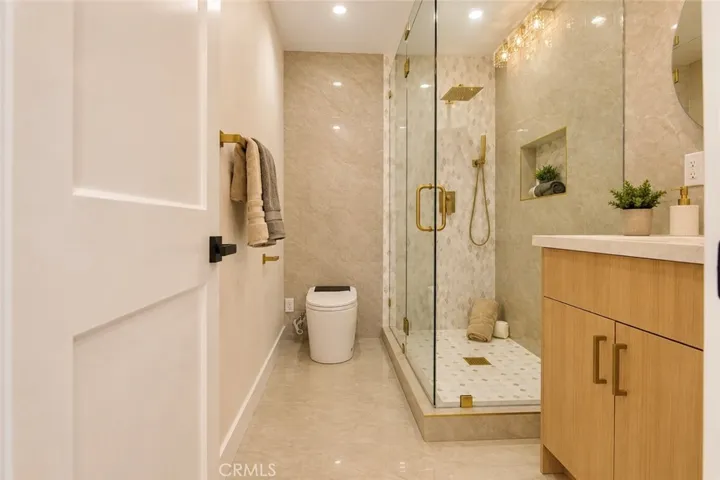 9672 Shamrock, Fountain Valley, California 92708