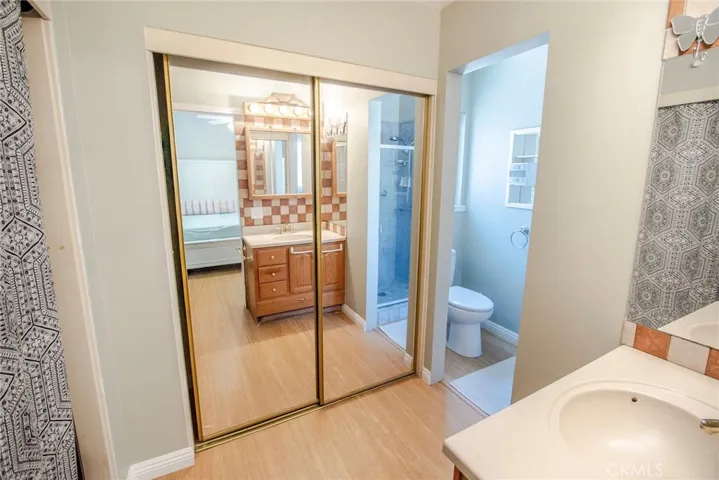 22522 Festividad Drive, Saugus, California 91350