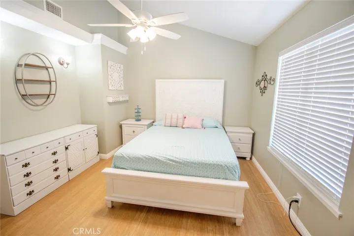 22522 Festividad Drive, Saugus, California 91350