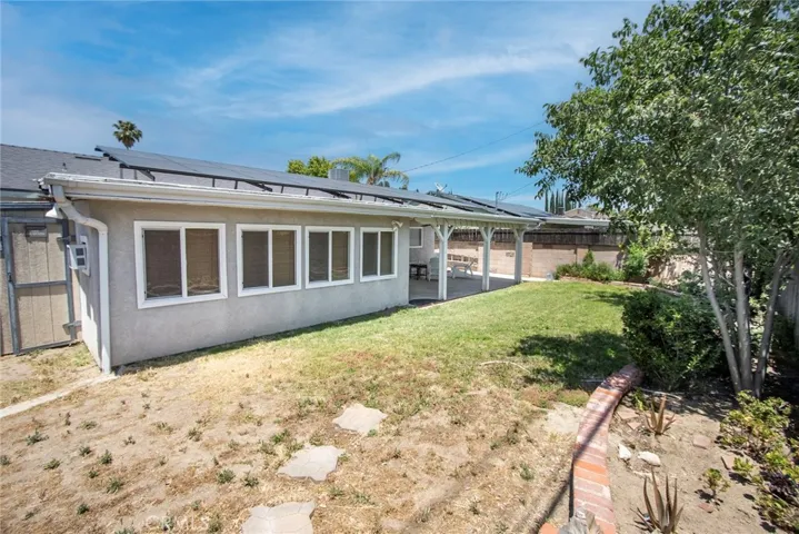 22522 Festividad Drive, Saugus, California 91350