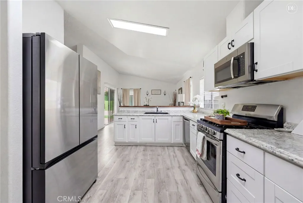 20067 Canyon View Drive, Canyon Country, California 91351 — photo 5