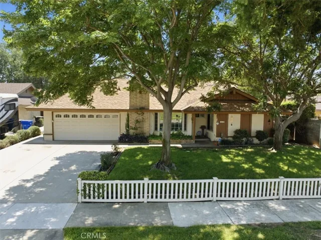 10426 Bonneville, Riverside, California 92505