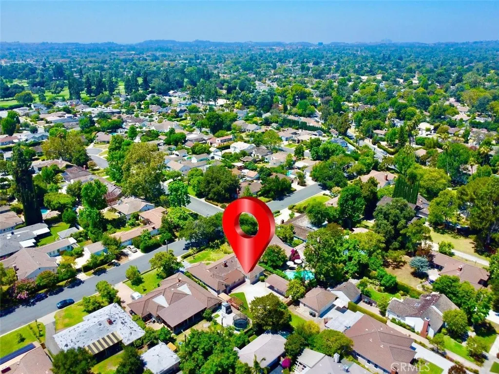3 minutes to San Gabriel Country Club Golf Course