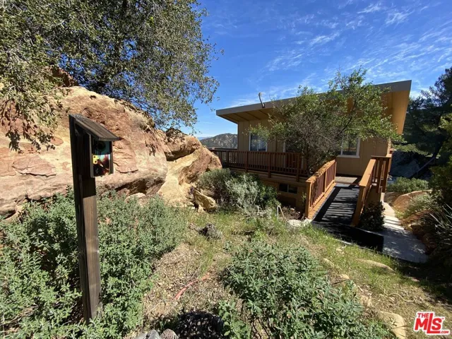 965 Stunt Road, Calabasas, California 91302