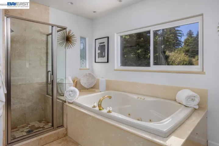 3354 D St, Hayward, California 94541