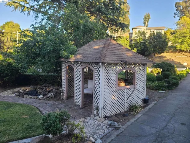 3354 D St, Hayward, California 94541