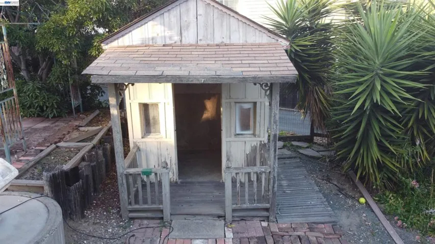 3354 D St, Hayward, California 94541