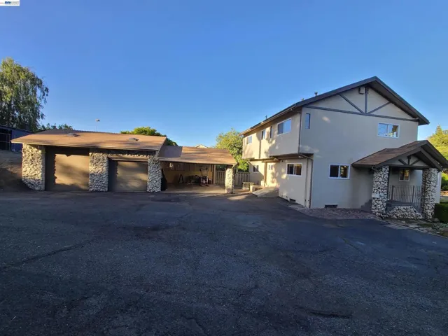 3354 D St, Hayward, California 94541