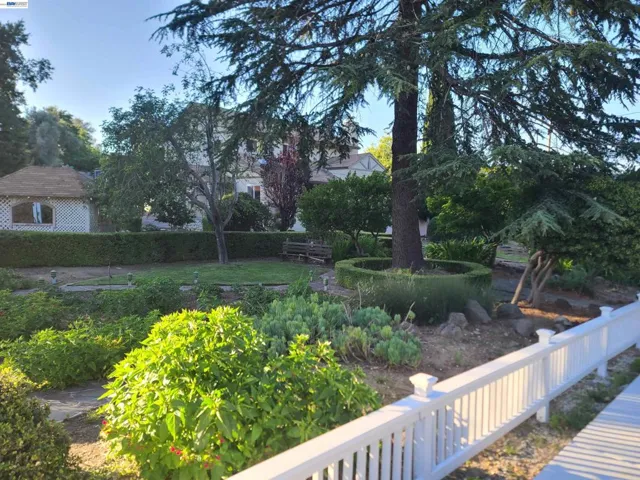 3354 D St, Hayward, California 94541