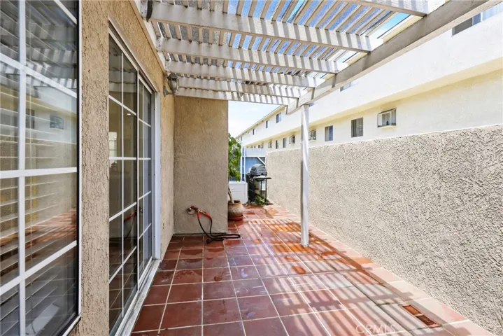 Spacious Patio