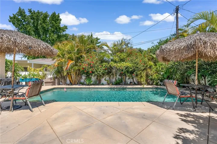 20608 Valerio, Winnetka, California 91306