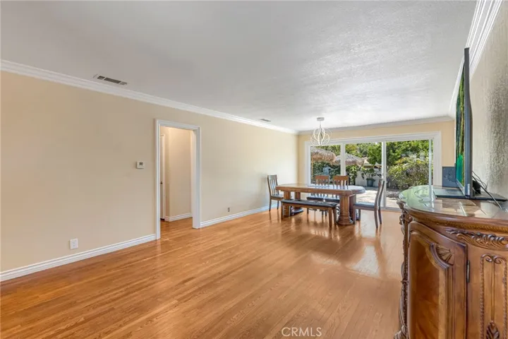 20608 Valerio, Winnetka, California 91306