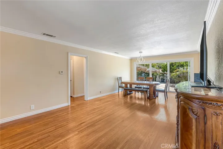 20608 Valerio, Winnetka, California 91306