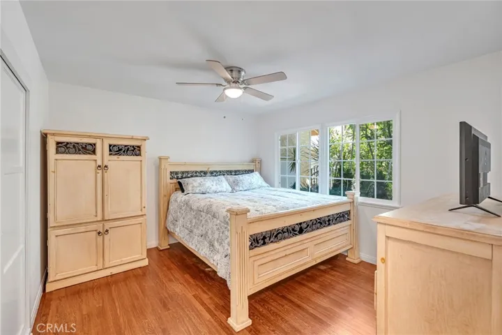 20608 Valerio, Winnetka, California 91306
