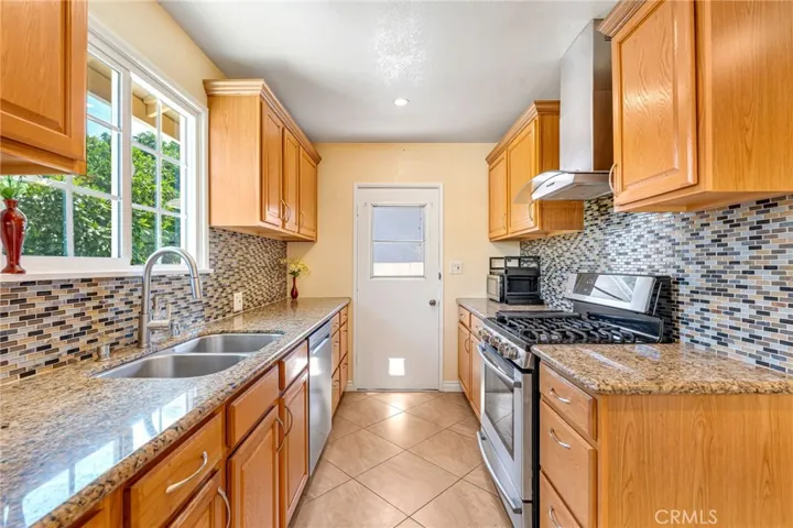 20608 Valerio, Winnetka, California 91306
