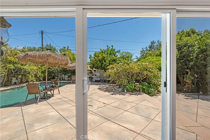 20608 Valerio, Winnetka, California 91306