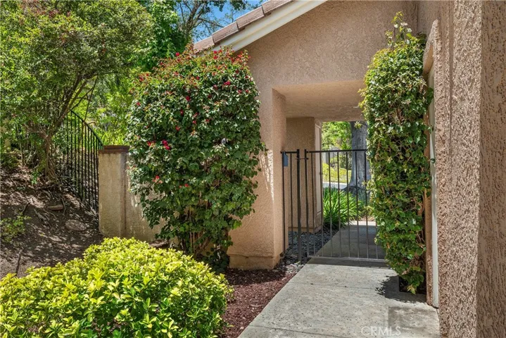 5614 Roundtree Place, Westlake Village, California 91362