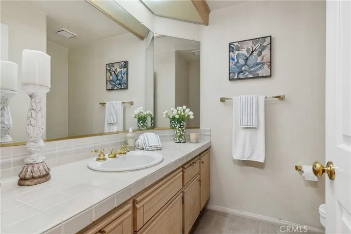 5614 Roundtree Place, Westlake Village, California 91362