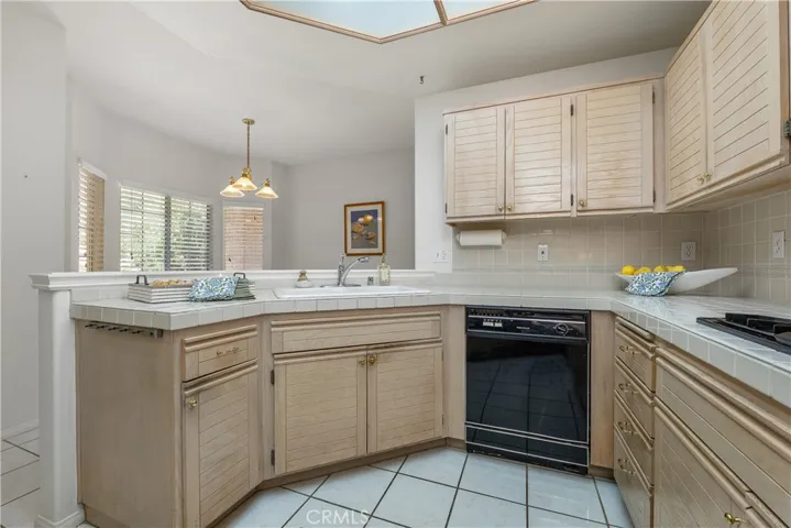 5614 Roundtree Place, Westlake Village, California 91362