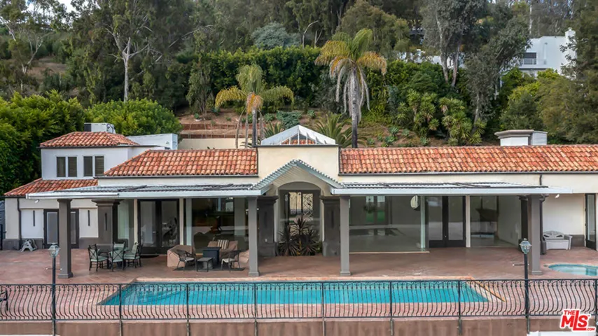 10557 Rocca Place, Los Angeles, California 90077