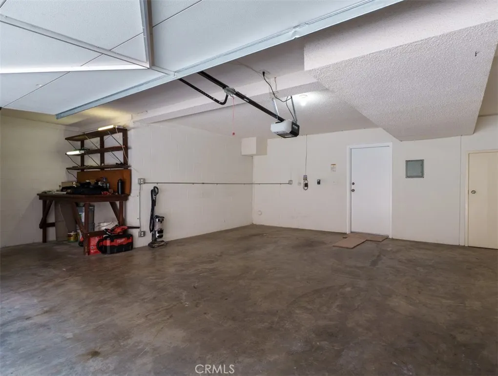 Spacious 2 Car Garage