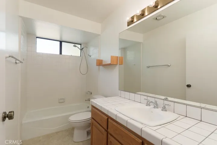 Upstairs Full Bath
