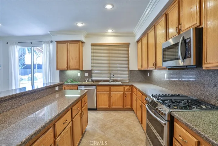 36695 Fontaine Street, Winchester, California 92596