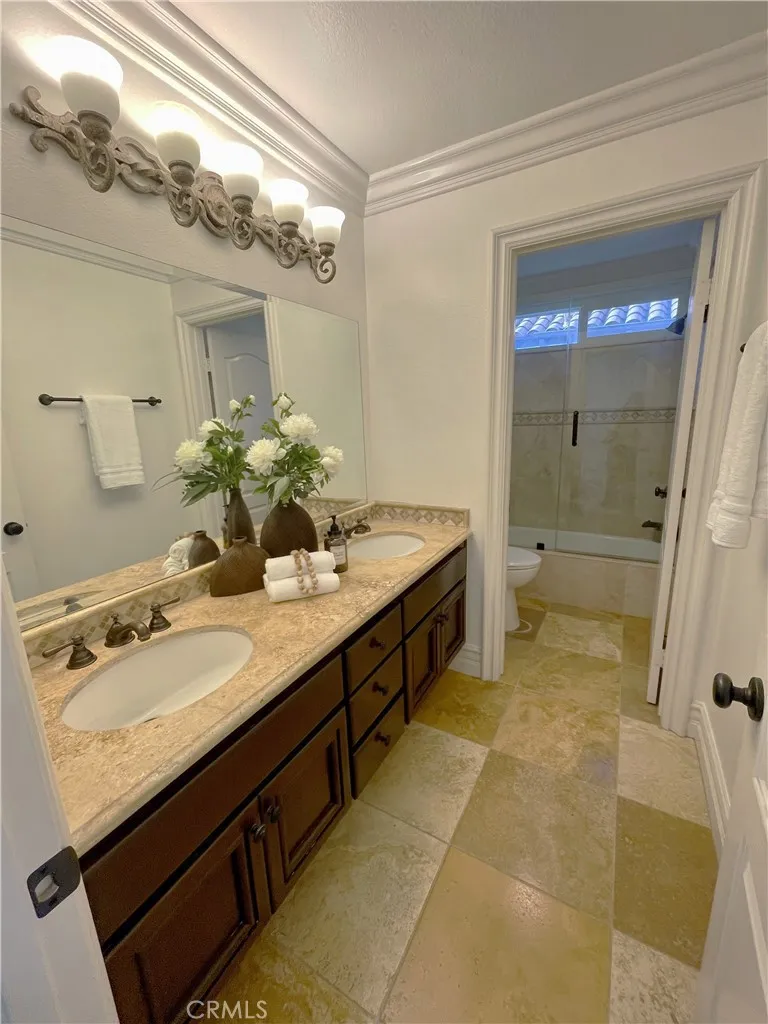 Upgraded Hallway bathroom