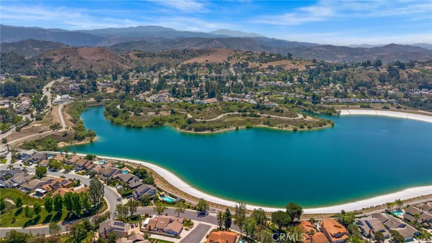 Walking distance to the Anaheim Hills reservoir.  Walking/running trail goes around the reservoir.