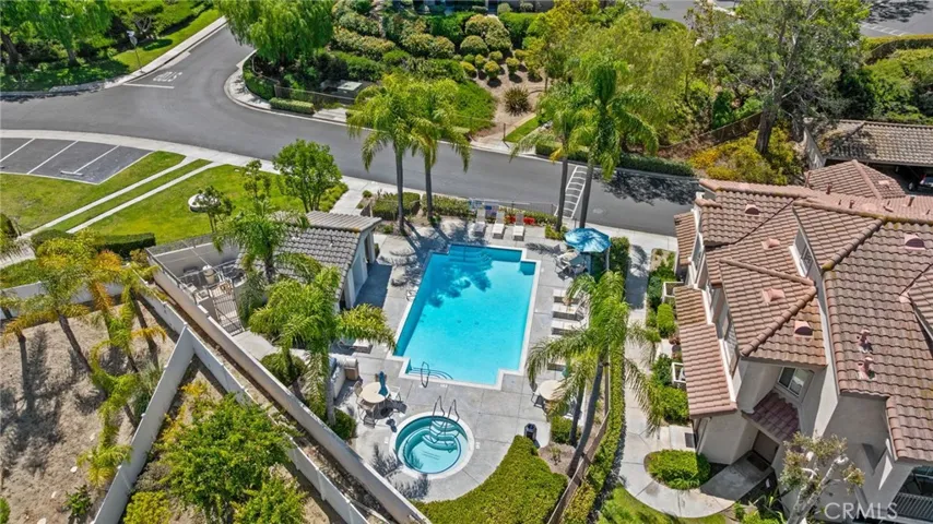 One of two community pools. This one located on Viewrim Dr.