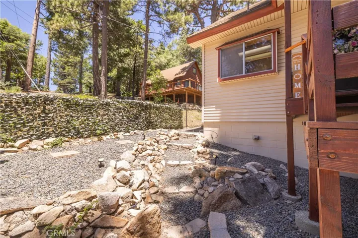 1130 Park, Lake Arrowhead, California 92391