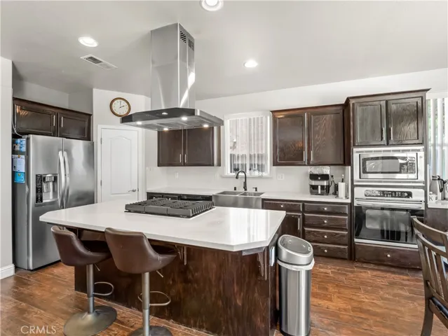 2686 Robinwood, Clovis, California 93611