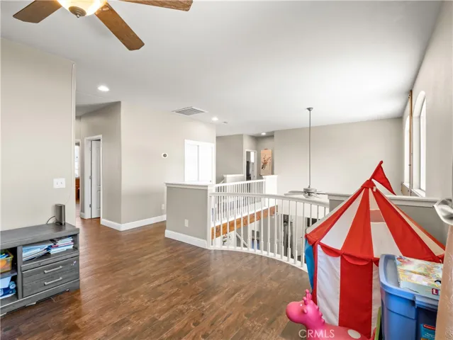 2686 Robinwood, Clovis, California 93611