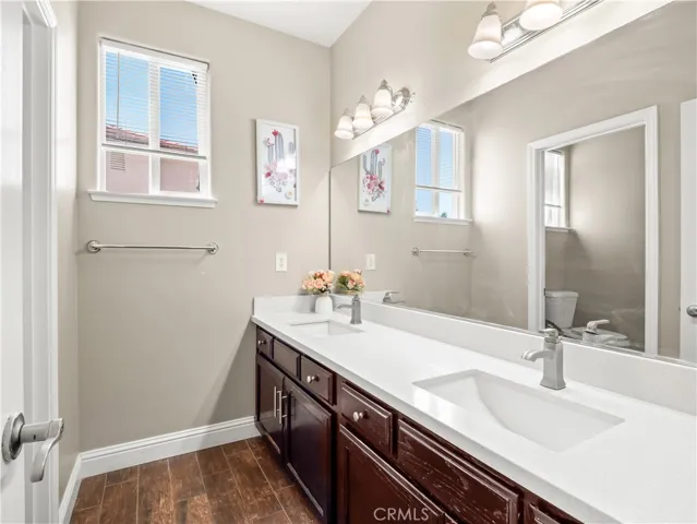 2686 Robinwood, Clovis, California 93611