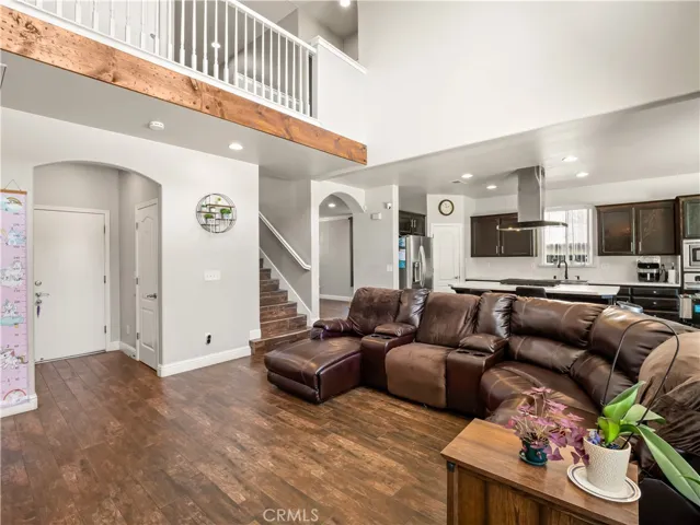 2686 Robinwood, Clovis, California 93611