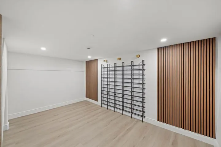 1548 Cypress Avenue, Burlingame, California 94010