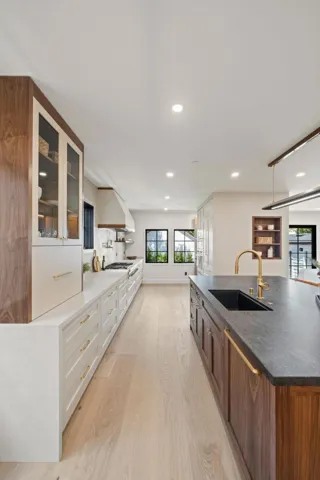 1548 Cypress Avenue, Burlingame, California 94010