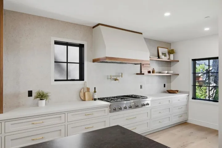 1548 Cypress Avenue, Burlingame, California 94010