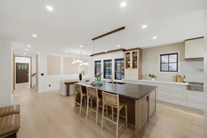 1548 Cypress Avenue, Burlingame, California 94010