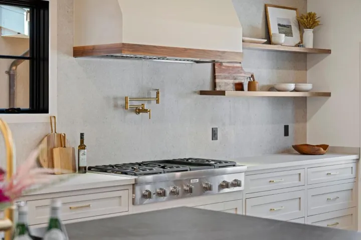 1548 Cypress Avenue, Burlingame, California 94010