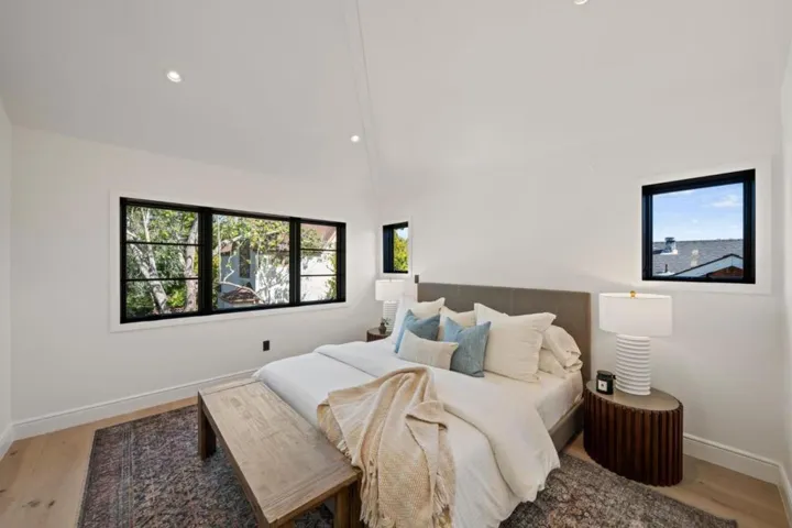 1548 Cypress Avenue, Burlingame, California 94010