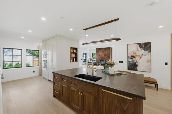 1548 Cypress Avenue, Burlingame, California 94010