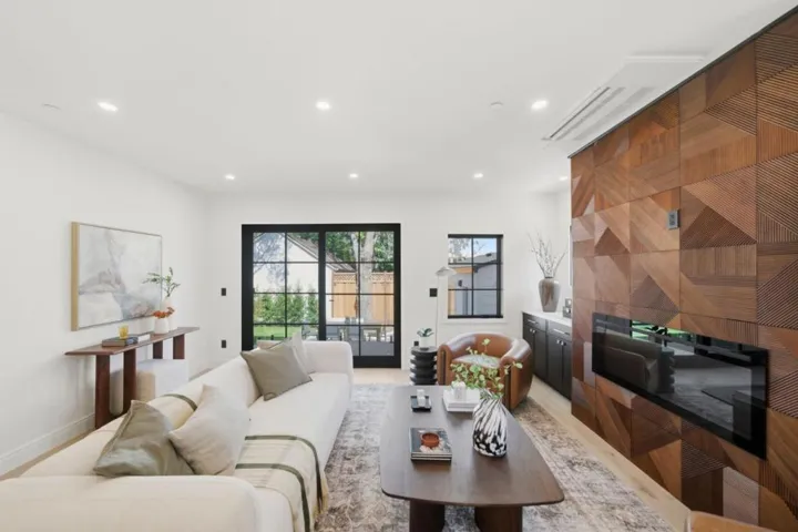 1548 Cypress Avenue, Burlingame, California 94010