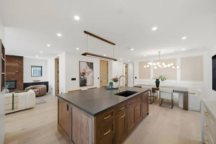 1548 Cypress Avenue, Burlingame, California 94010