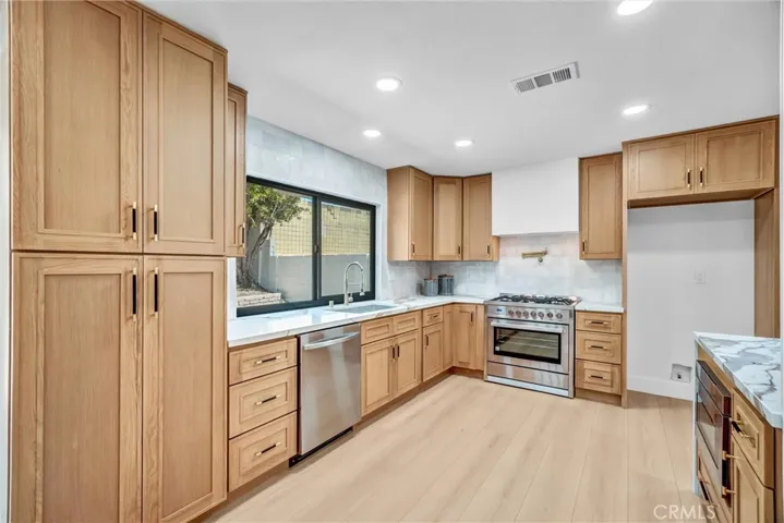 24224 Spicewood Lane, Harbor City, California 90710