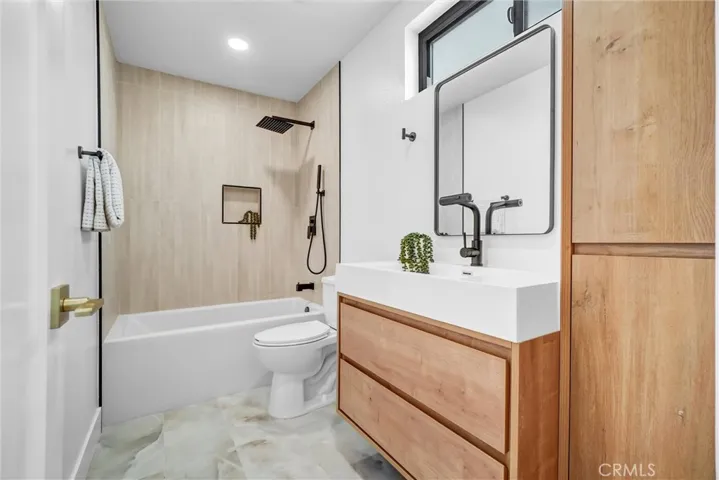 24224 Spicewood Lane, Harbor City, California 90710