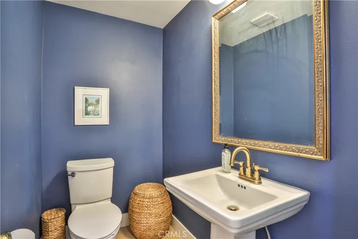 2117 Oxford, Claremont, California 91711