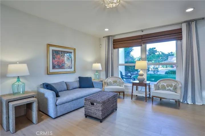 2117 Oxford, Claremont, California 91711