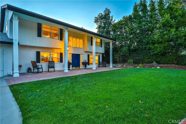 2117 Oxford, Claremont, California 91711